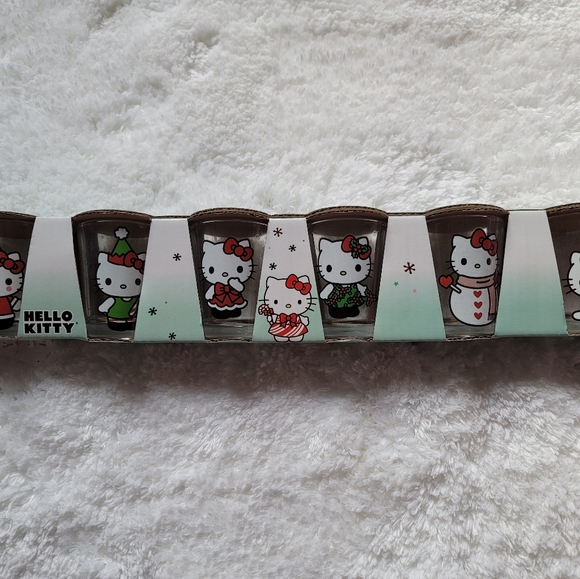 Hello kitty bundle - Picture 3 of 7